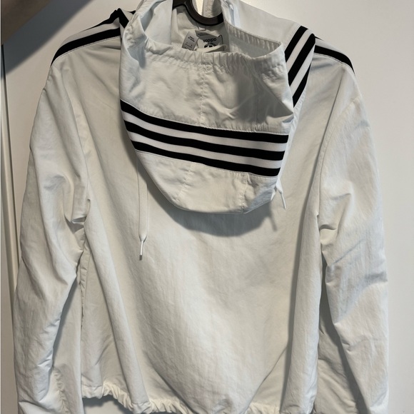 Adidas sport hoodie/jacket, barely used, almost new condition - Picture 2 of 3
